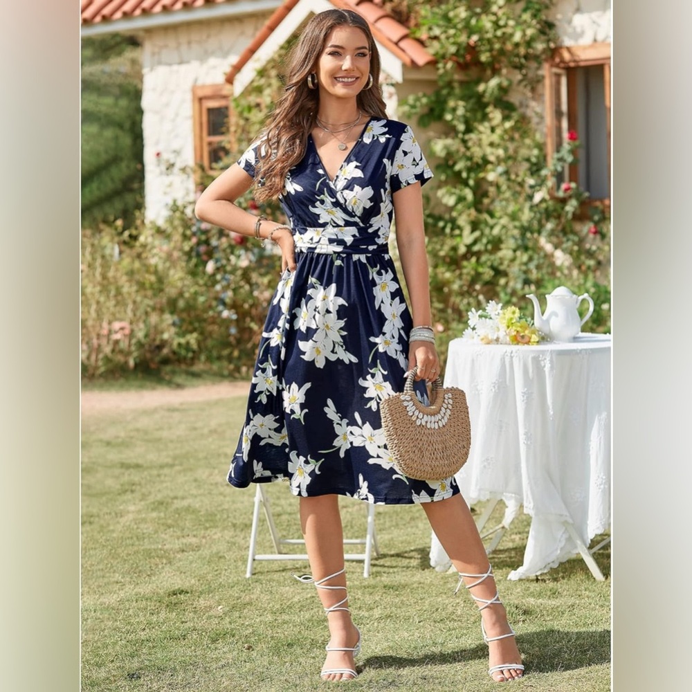 Women's Summer Short Sleeve V-Neck Floral Short Party Dress with Pockets